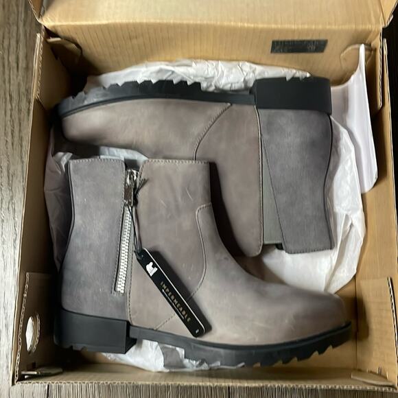 NIB SOREL Emelie II Leather Ankle Boot Quarry/black - womens size 8.5 - Picture 2 of 12